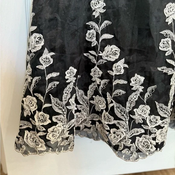 Jovani Black Corset Gown sz 8 Strapless Rose Embroidery Goth Coquette Prom  Dress